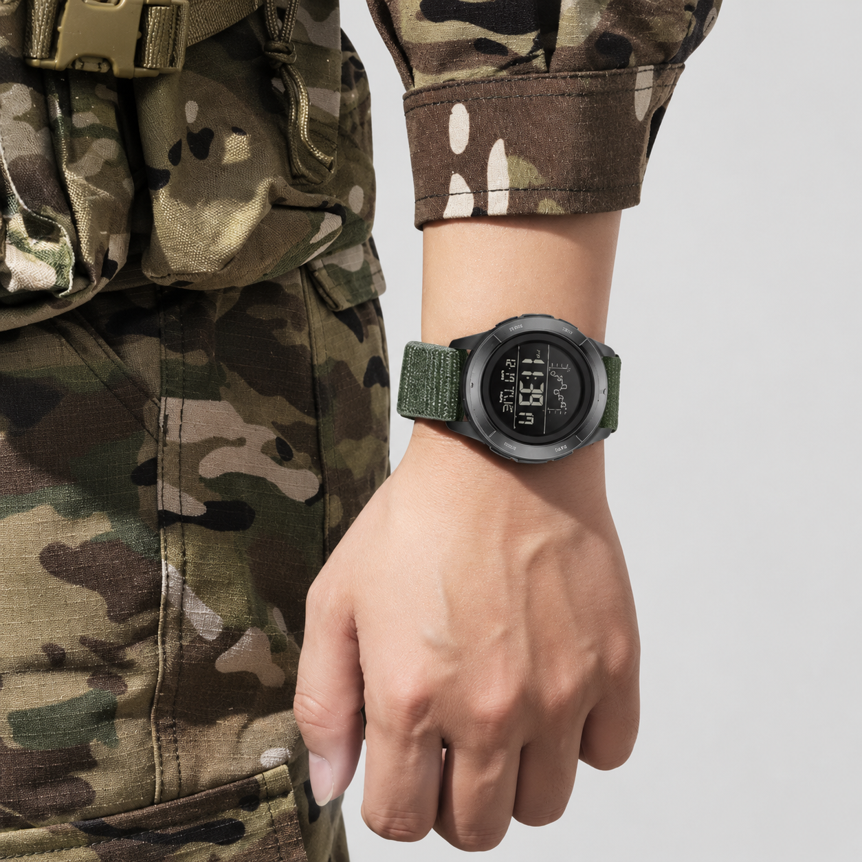 Digitaal Herenhorloge - Waterdicht, Koolstofvezel Look & Kompas