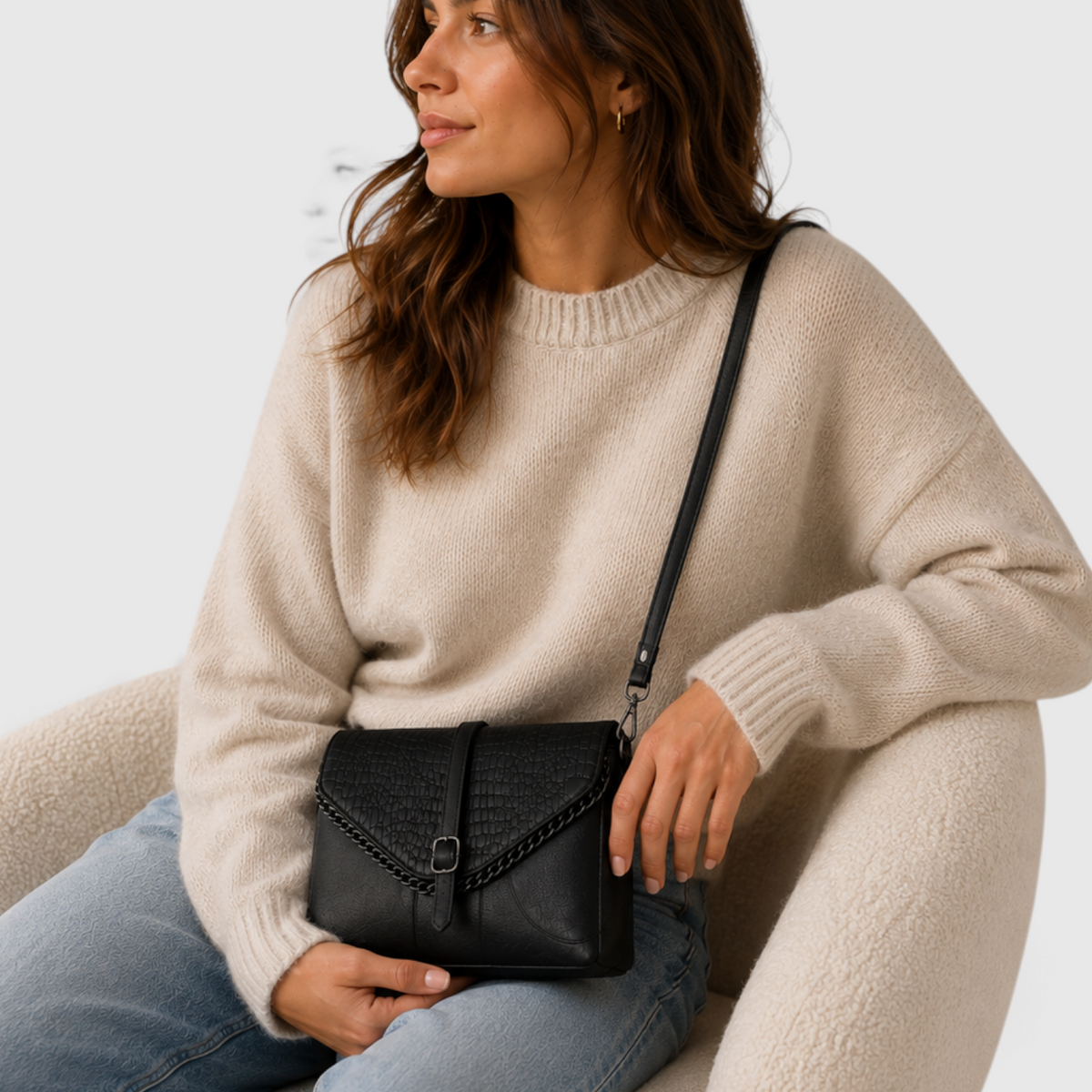 Black Crossbody Bag with Chain Detail – Stylish & Versatile