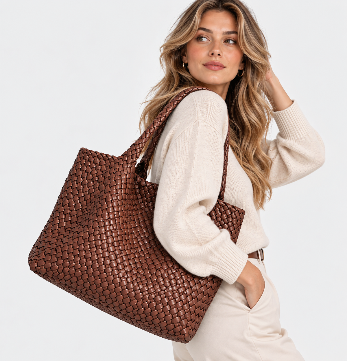 Woven Tote Bag – Luxury Handbag with Spacious Design