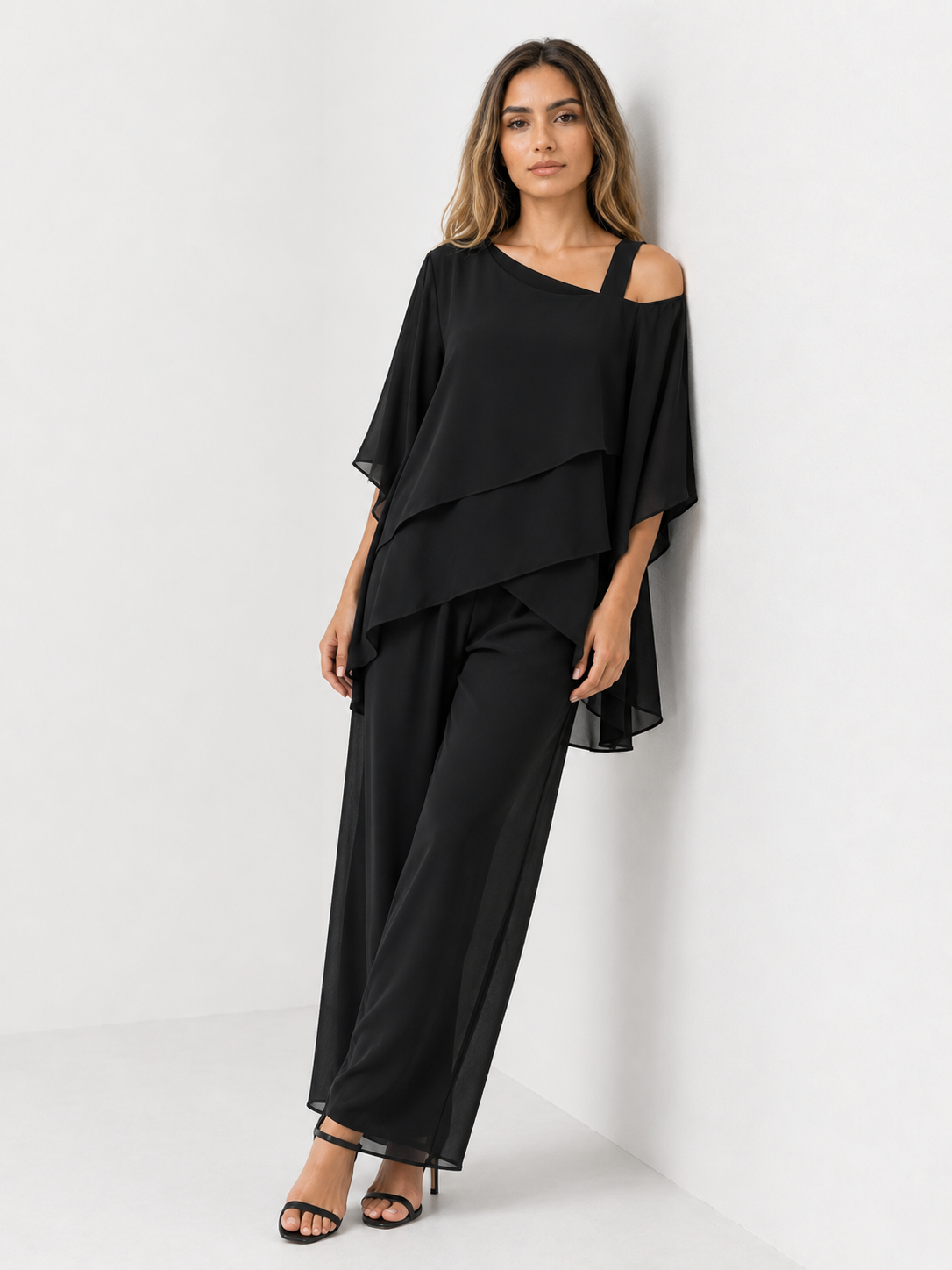 Women's Dress : Elegante Chiffon 2-Delige Dames Set met Asymmetrische Top en Wijde Broek in van Pantino