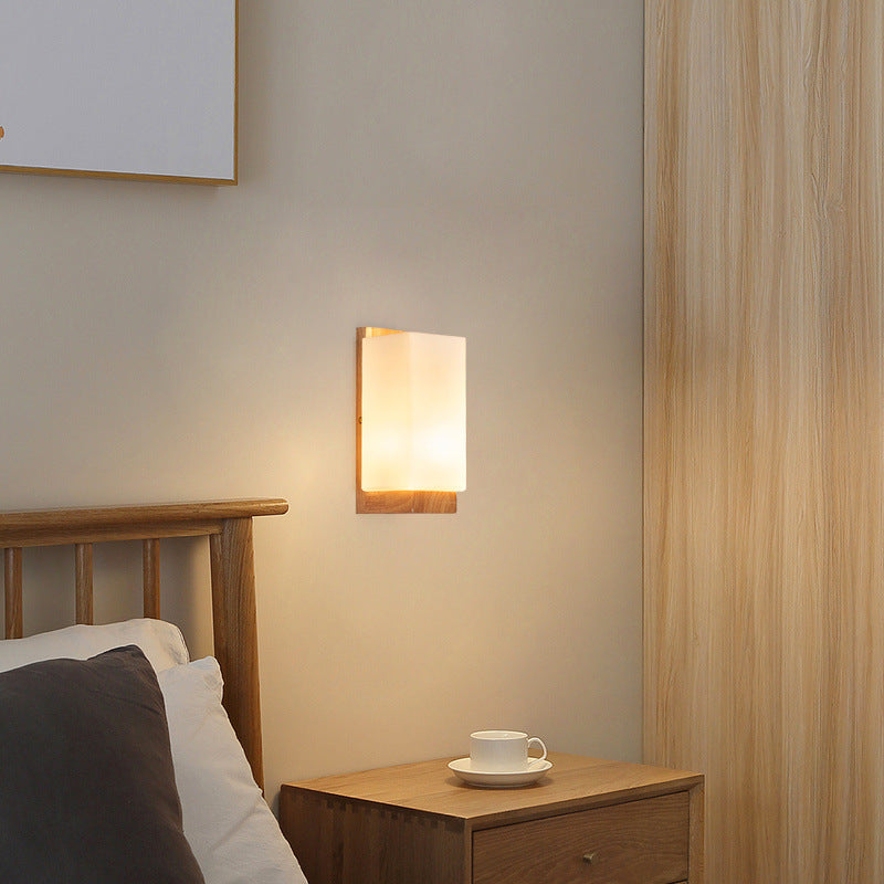 Wandlamp met Rechthoekig Houten Kader en Glazen Kap