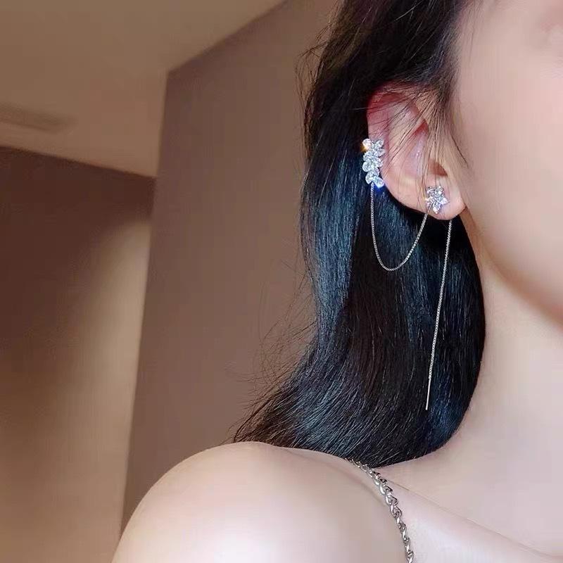 Earrings : Leaves Love Bengelende Oorsteker met Manchet in van Pantino