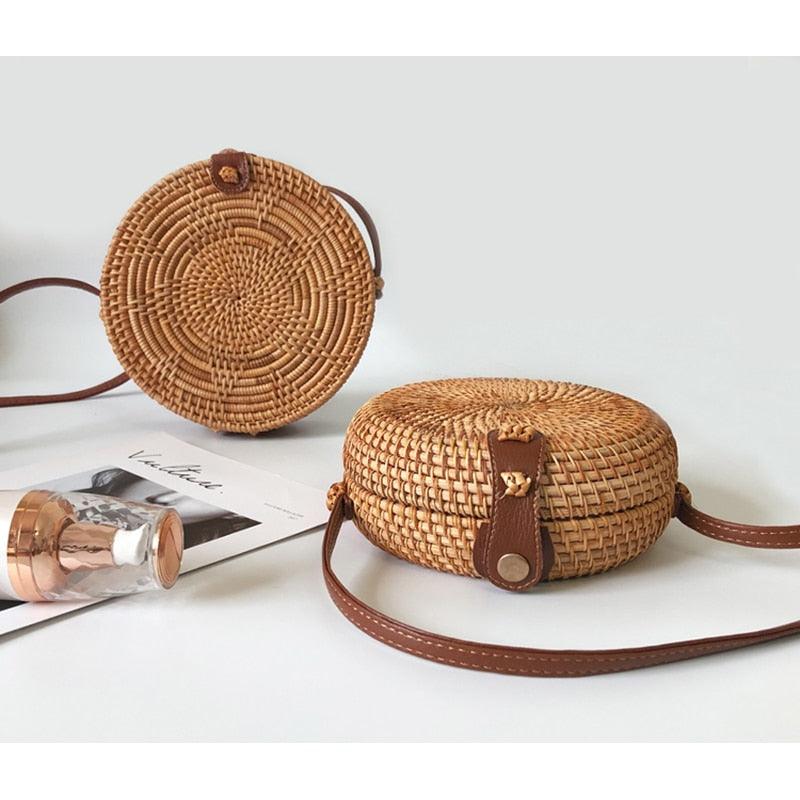 Tassen : Ronde Gevlochten Schoudertas Dames - Wickerwork Crossbody Tas in Boho Stijl in van Pantino