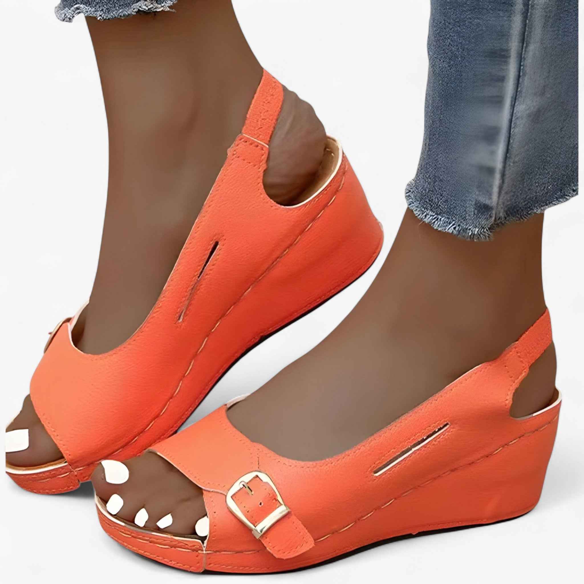 Sandals : Comfortabele Dames Sandalen van Zwart Leer met Lage Sleehak - Ideaal voor de Zomer in van Pantino