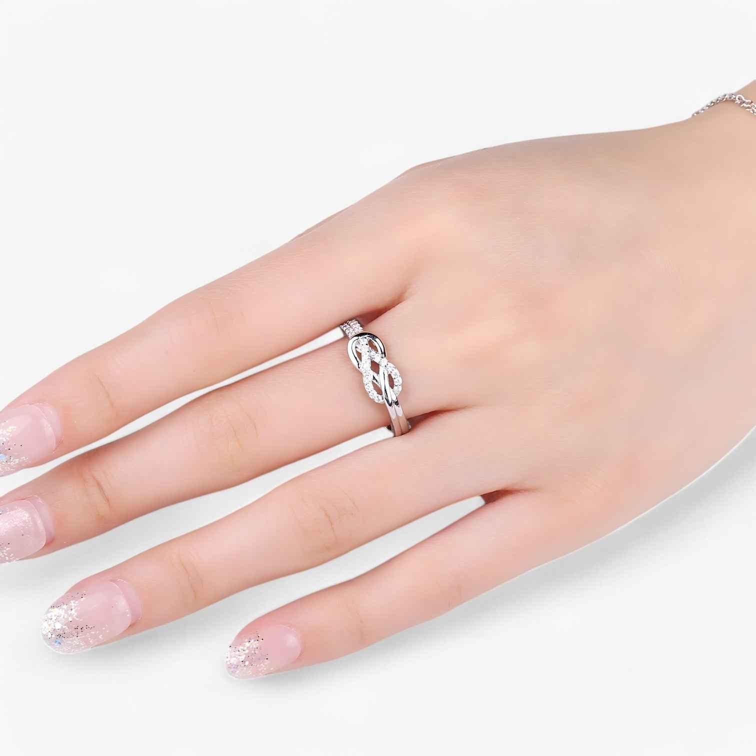Jewelry : Ring Zilver Sterling 925 Dames, Elegant Ontwerp met Witte Zirkonia's, Verstelbare Maat in van Pantinoshop