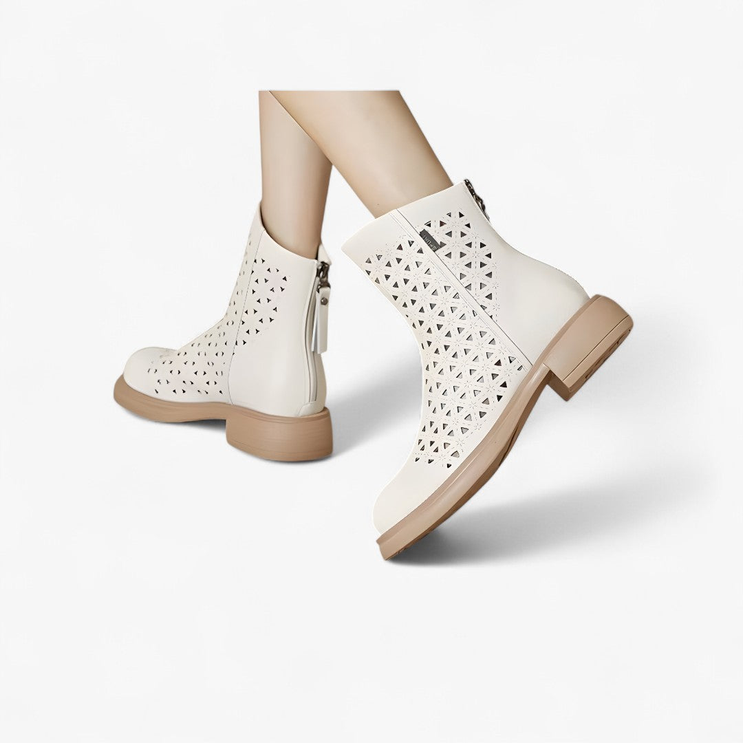 Shoes : Zomerlaarzen met geperforeerd platform en ritssluiting aan de achterkant in van Pantinoshop