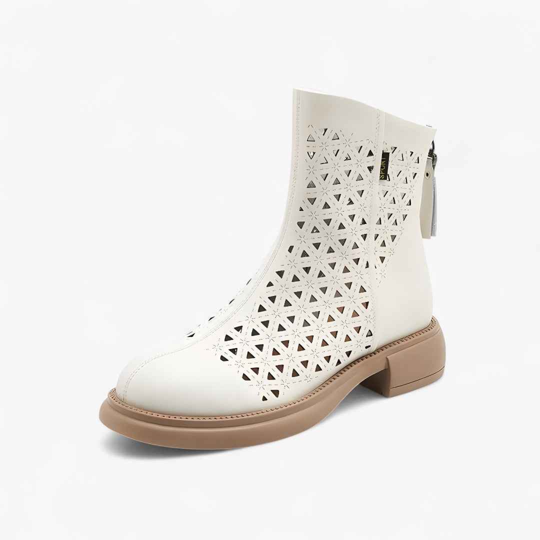 Shoes : Zomerlaarzen met geperforeerd platform en ritssluiting aan de achterkant in Beige van Pantinoshop