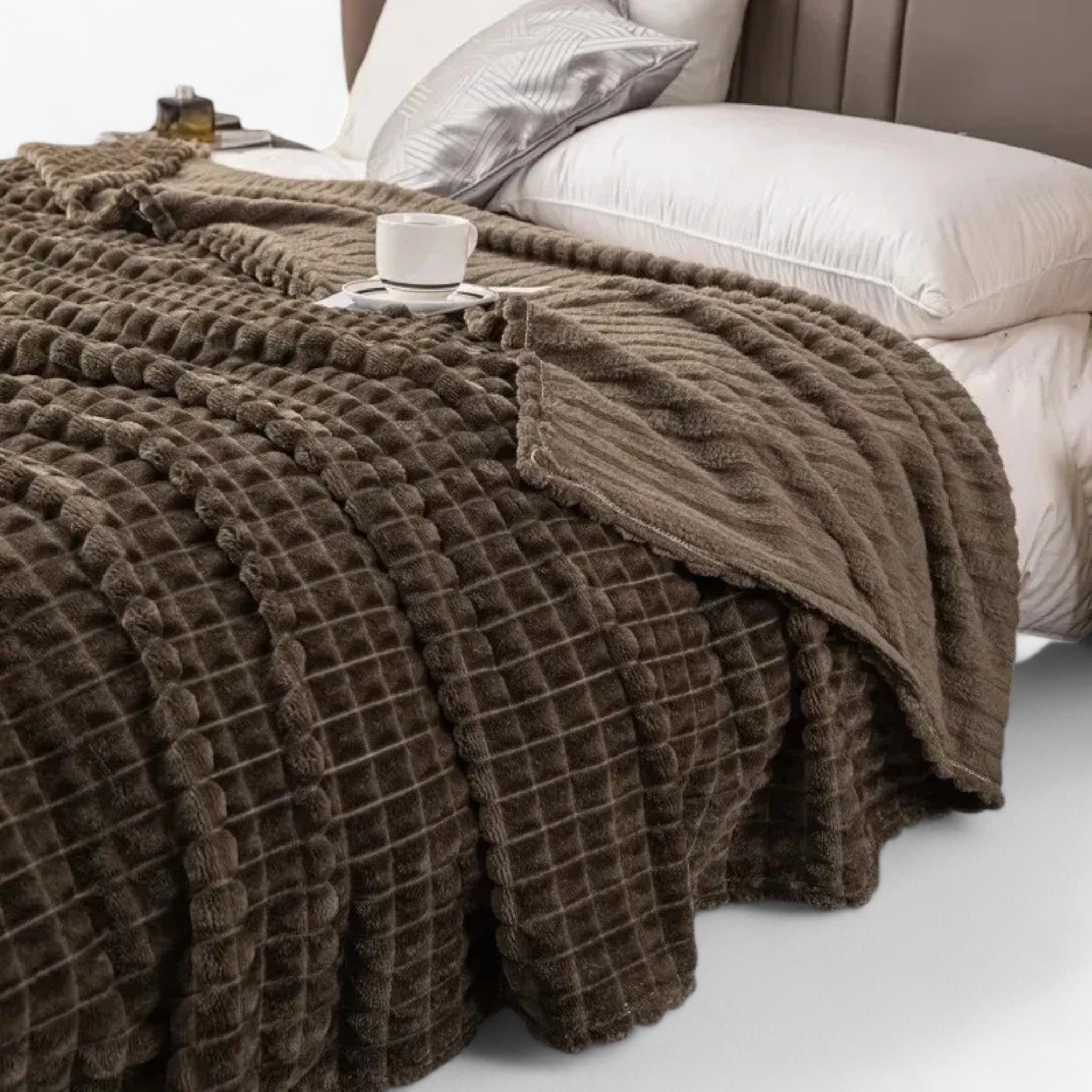 home & garden : Fluwelen Deken - Winterse Warmte en Knusse Comfort - Kastanjebruin in van Pantino