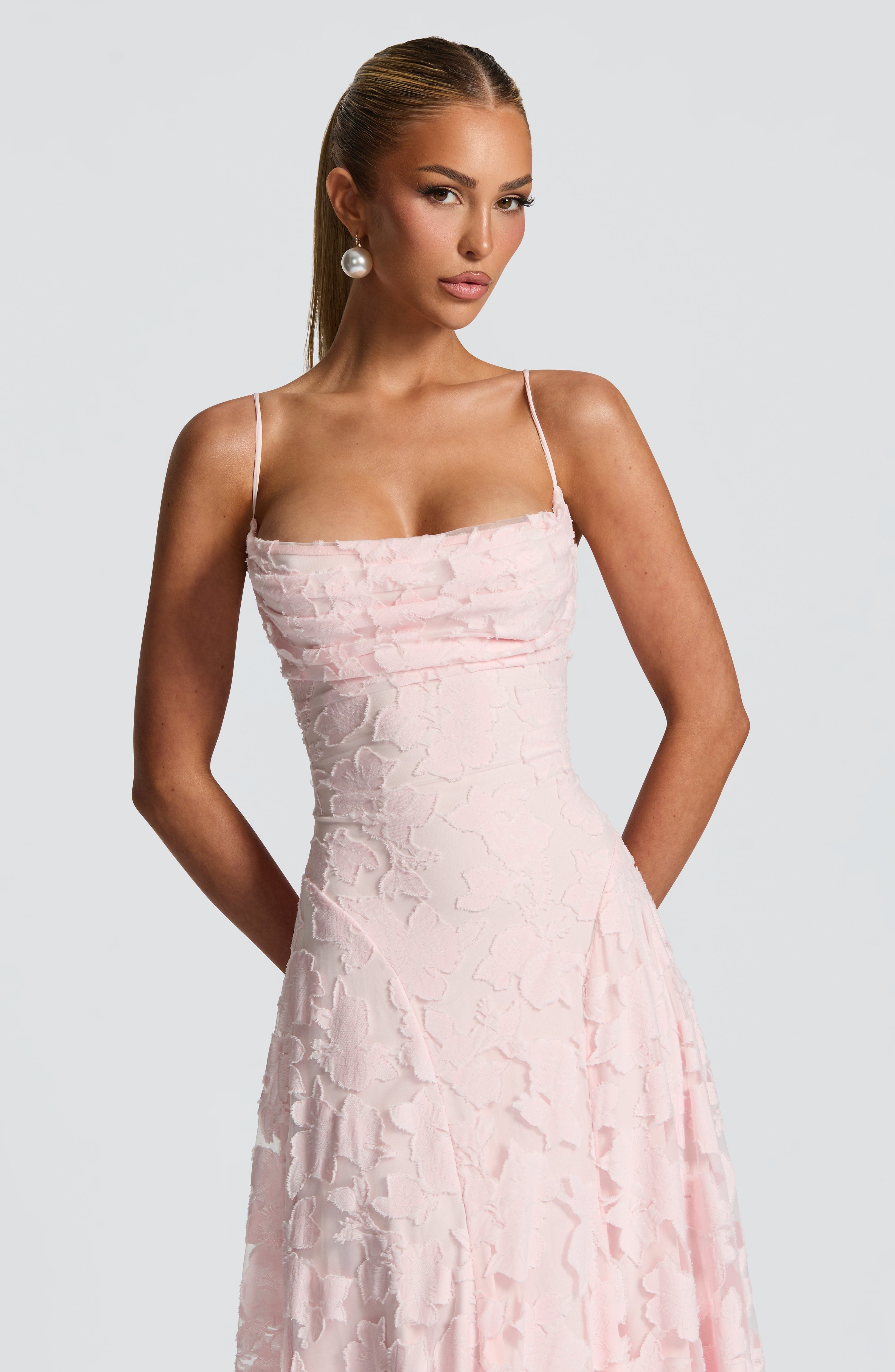 Maxi Dress : Luxe maxi-jurk voor moeiteloze elegantie in van Pantinoshop