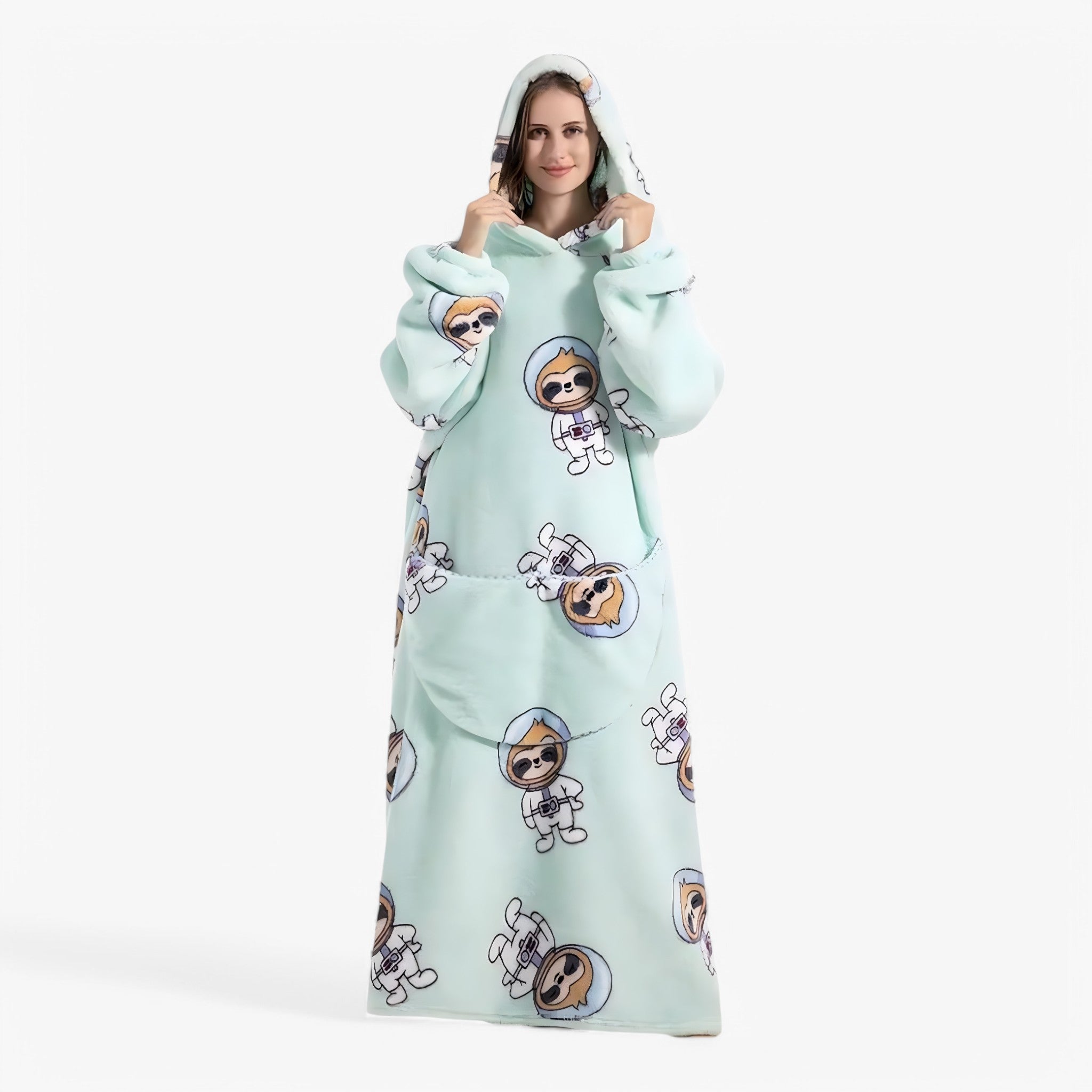 home & garden : WarmBlanket - Zachte Warme Fleece Trui Deken - Wit Panda in Ruimte luiaard ( 4 Beschikbaar ) van Pantino