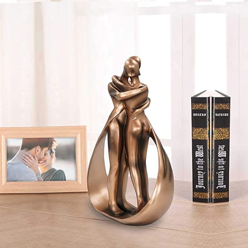 home & garden : Everlasting Embrace - Echtparen Beeldje in van Pantinoshop