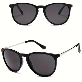 Sunglasses : Zonnebril Dames Zwart - Klassieke Vintage Metalen Montuur Ovale in Zwart montuur grijze lens van Pantinoshop
