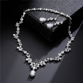 Jewelry Set : Dames Kristallen Juwelen Set - Goud in van Pantino