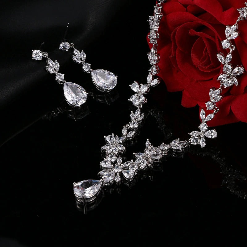 Jewelry Set : Dames Kristallen Juwelen Set - Goud in van Pantino