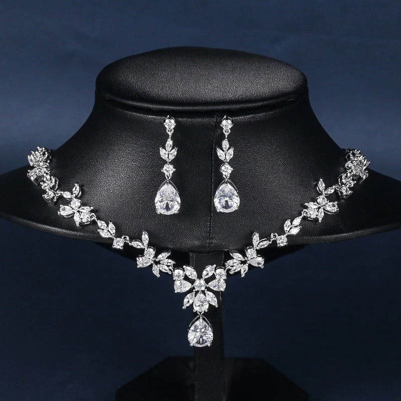 Jewelry Set : Dames Kristallen Juwelen Set - Goud in van Pantino