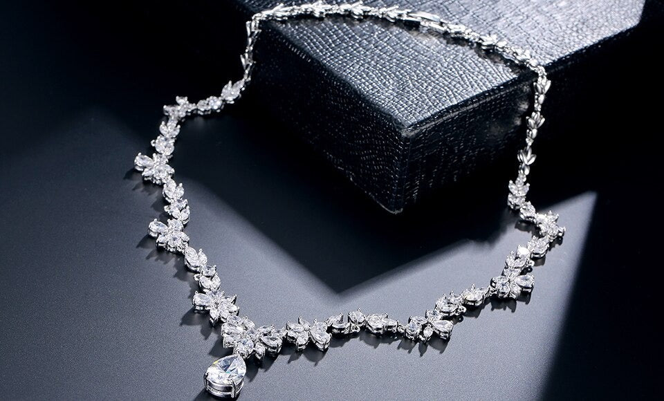 Jewelry Set : Dames Kristallen Juwelen Set - Goud in van Pantino