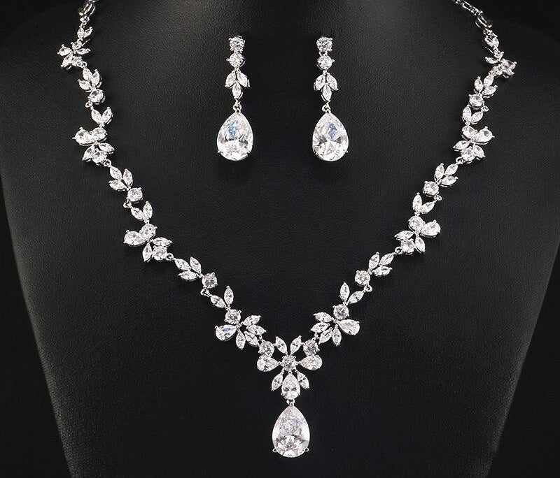 Jewelry Set : Dames Kristallen Juwelen Set - Goud in van Pantino