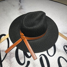 Straw Hat : Zonnehoed van Stro - Wit in Zwart van Pantino