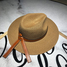 Straw Hat : Zonnehoed van Stro - Wit in Khaki van Pantino