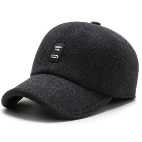 Baseball Cap : SnapHat - Gebreide Winter Baseballpet Donkergrijs in Donkergrijs (zwart logo) van Pantino