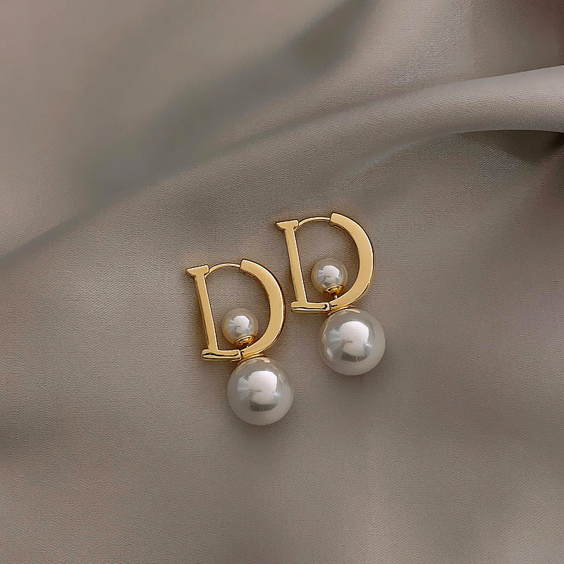 Earrings : Parel Studs Oorbellen Dames Goud - Luxe Klassieke Stijl - Parel in Goud van Pantino