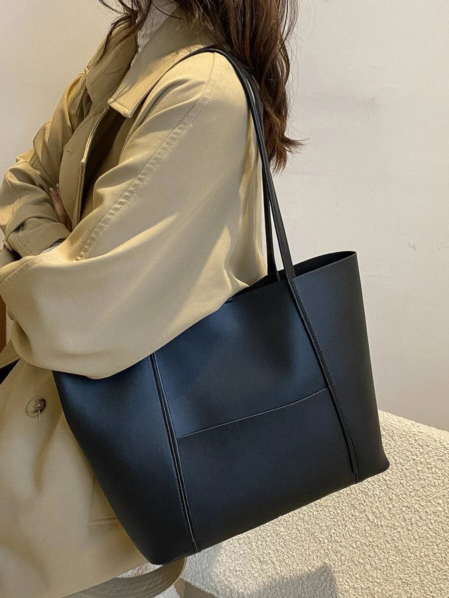 bags : Stella Top Handle Bag Black - Leer in van Pantino