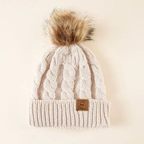Beanie : Warme Muts met Pompom - Roze in Beige van Pantino