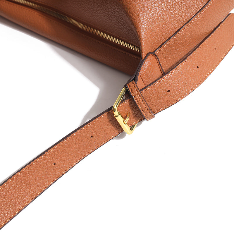 bags : Crossbody Tas Licht Bruin - Amber in van Pantino