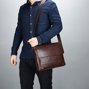 bags : Retro Eenvoudige Elegante Zakelijke PU Lederen Sling Bags - Bruin in Bruin van Pantino