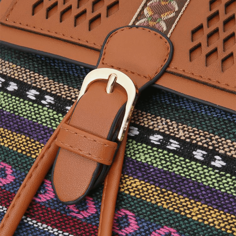 bags : Schoudertas Dames - Etno Stijl Geperforeerde Gestikte Stro Rugzak en met Geometrisch Patroon in van Pantino