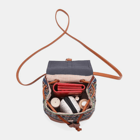 bags : Schoudertas Dames - Etno Stijl Geperforeerde Gestikte Stro Rugzak en met Geometrisch Patroon in van Pantino