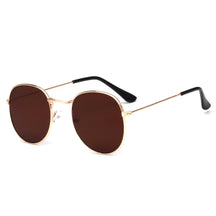 Sunglasses : Zonnebril Gouden Thee - Modieuze Metalen in Gouden thee van Pantino