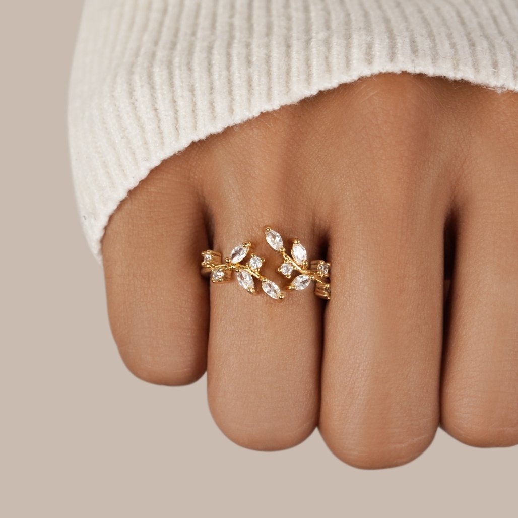 Ring : Ring Roze - 18K Kristallen Elegant in Goud van Pantino