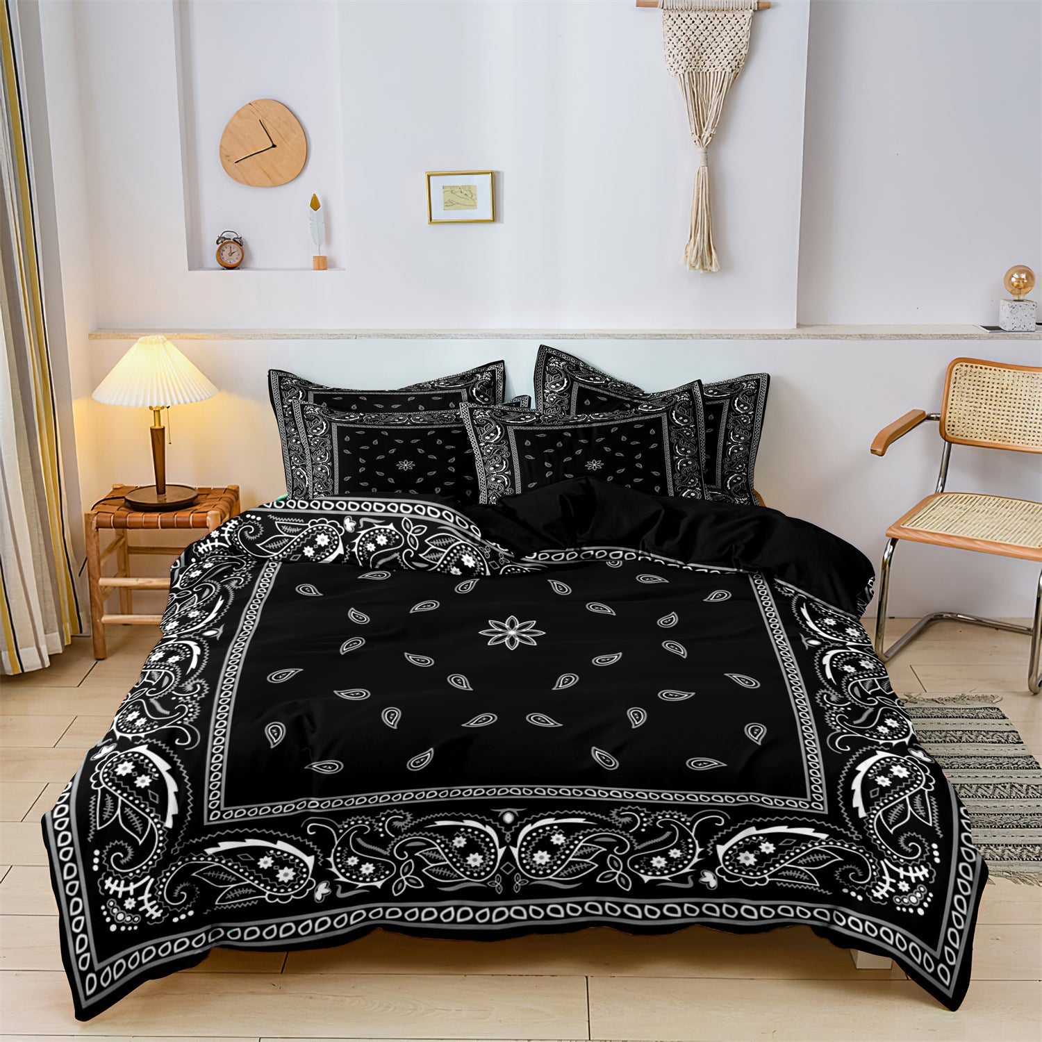 home & garden : Luxe Layers - Paisley Mandala Bloemen Gedrukte Dekbedovertrek Beddengoed Set in van Pantino
