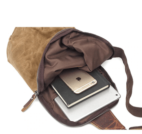 bags : Crossbody tas voor dames, zwart leer, verstelbare riem, ideaal voor dagelijks gebruik in van Pantino