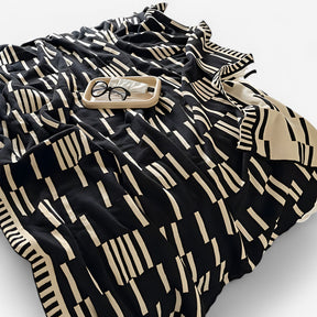 home & garden : Elegante Fleece Plaid 70 x 100 cm in van Pantino