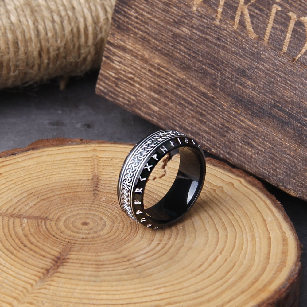 Ring : Elegant Keltisch Erfgoed Roestvrij Staal in Mix Black van Pantino