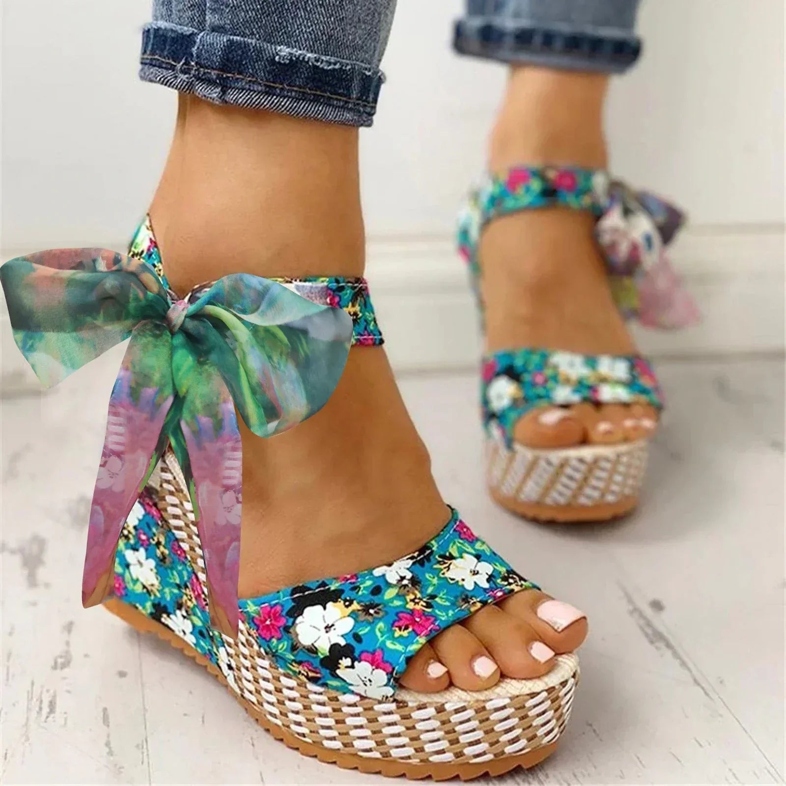 Sandals : Sandalen Dames Zwart - Stijlvolle Handgemaakte Rieten - Perfect voor die op Zoek zijn naar Uniekheid in Blauw van Pantino