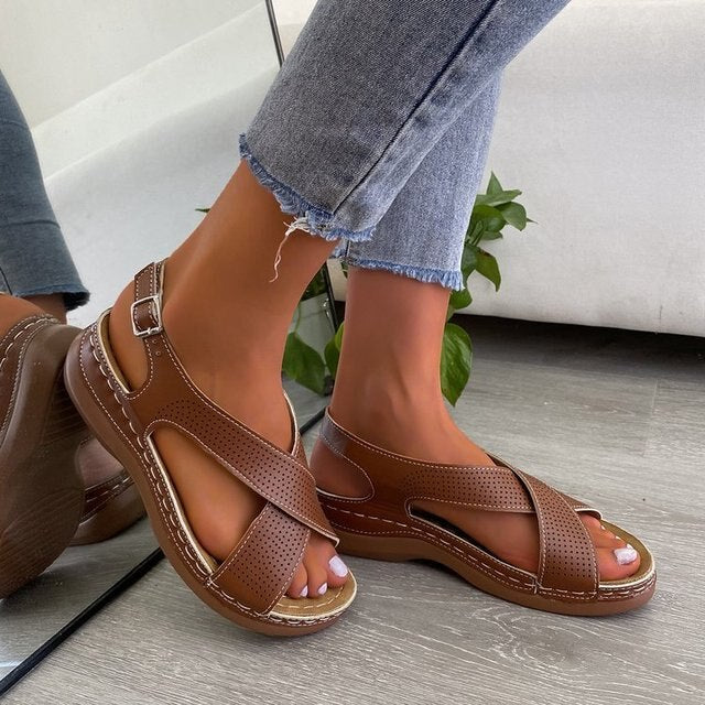 Sandals : Sandalen Dames Grijs - Verstelbare Sport - Ideaal voor die Actief en Comfortabel Willen zijn in Auburn van Pantino