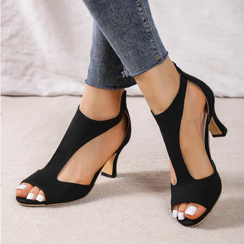 Sandals : Casual Sandalen Dames - Perfect voor een Modebewuste en Comfortabele Stijl - Zwart in Zwart van Pantino