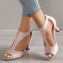 Sandals : Casual Sandalen Dames - Perfect voor een Modebewuste en Comfortabele Stijl - Zwart in Roze van Pantino