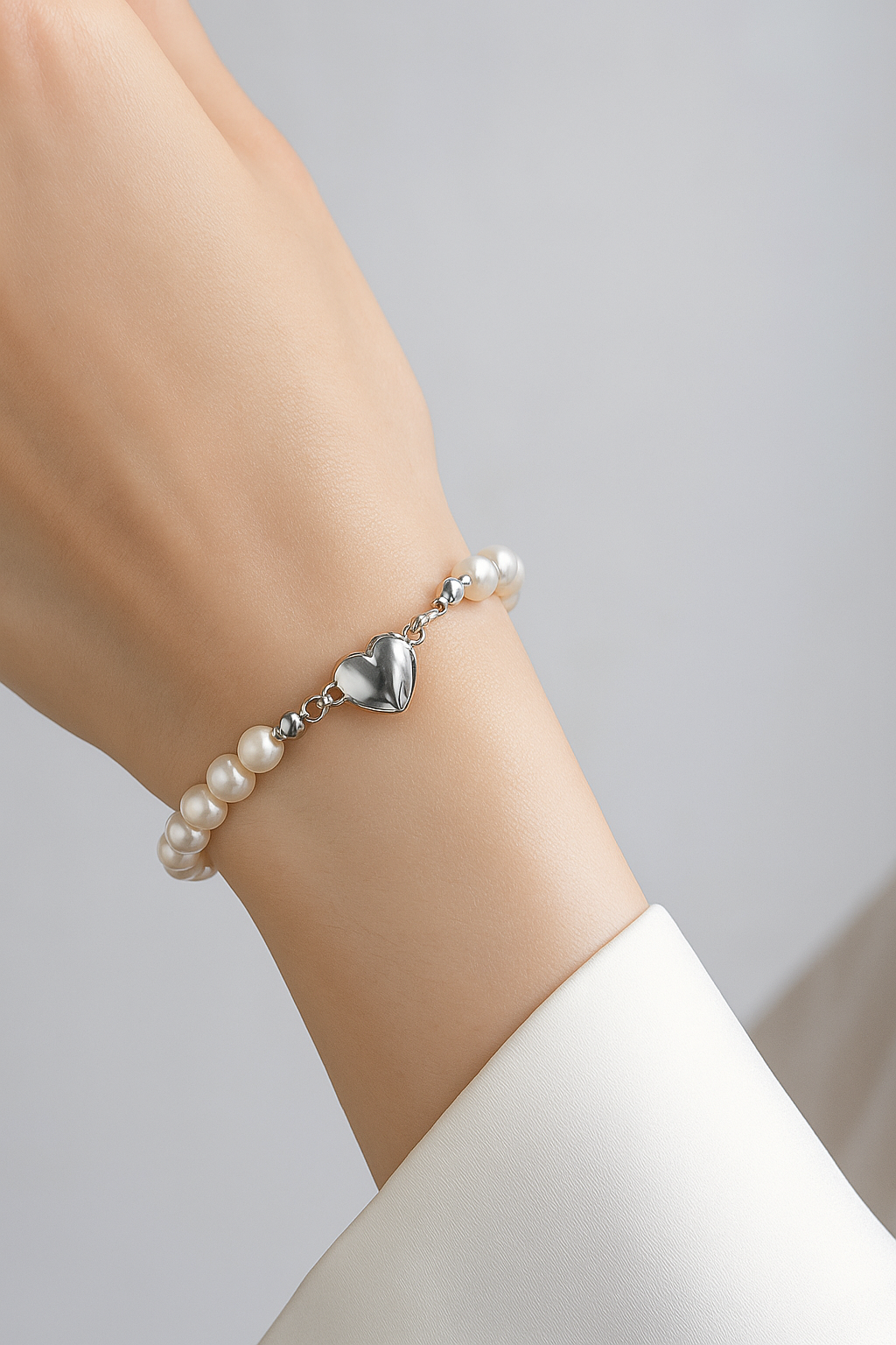 Necklace : Parelketting met Magnetisch Hart Hanger - Lief Cadeau Sieraad - Parel in van Pantino
