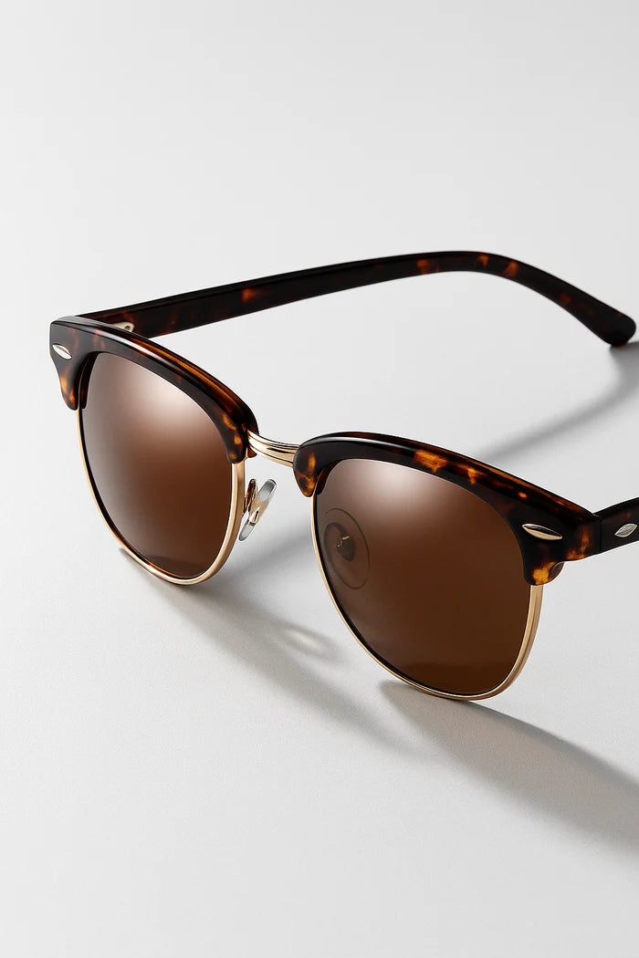 Sunglasses : Halfrand Zonnebril - Stijlvolle UV400 Oogbescherming - Bruin in Bruin van Pantino