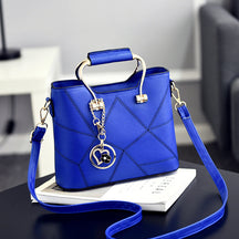 bags : Elegante Stijlvolle Sieradenset Dames - Goud Ketting Oorbellen in Style Blue van Pantino