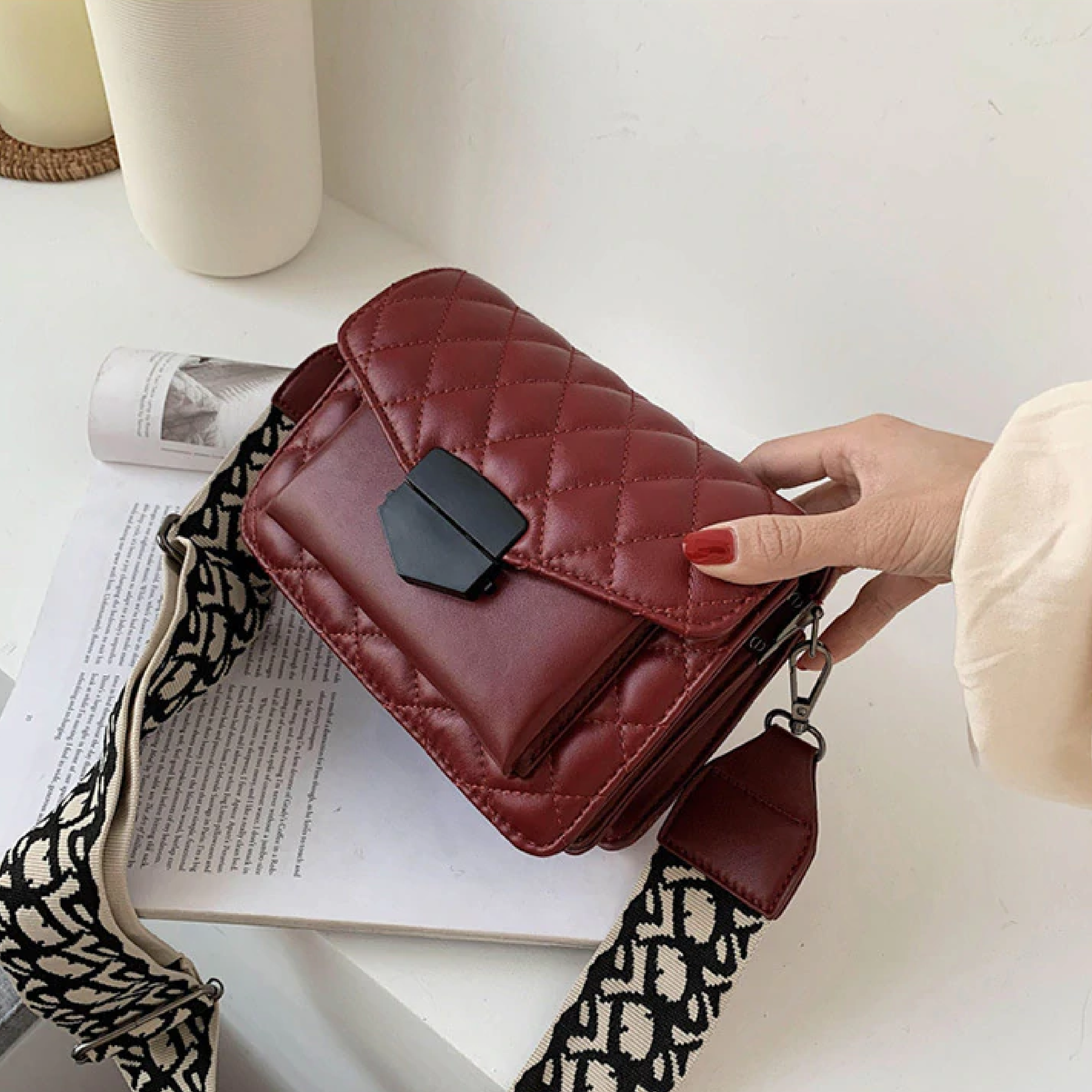 bags : Handtas Zwart - Elegante Luxe voor Stijlvolle Uitdagingen in van Pantino