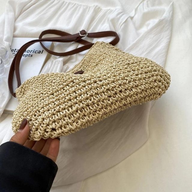 bags : Handgeweven Schoudertas Dames Khaki - Leren Band Bohemian - Stro in van Pantino