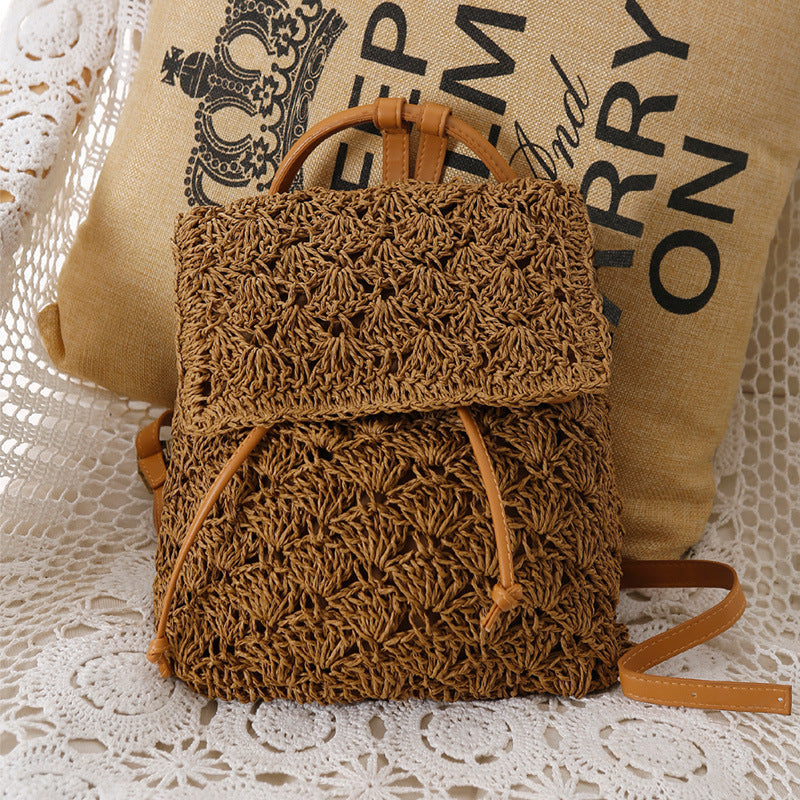 bags : Strandvakantie Rieten Tas -Coastal Companion - Legergroen in Bruin van Pantino