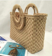 bags : Strandtas met Houten Handvat - Beach Companion - Zwart in Khaki van Pantino