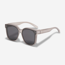Clip-On Sunglasses : Overzet Zonnebril Gepolariseerd Beige UV440 - Comfortabel & Stijlvol voor Brildragers in Klassiek Grijs van Pantino