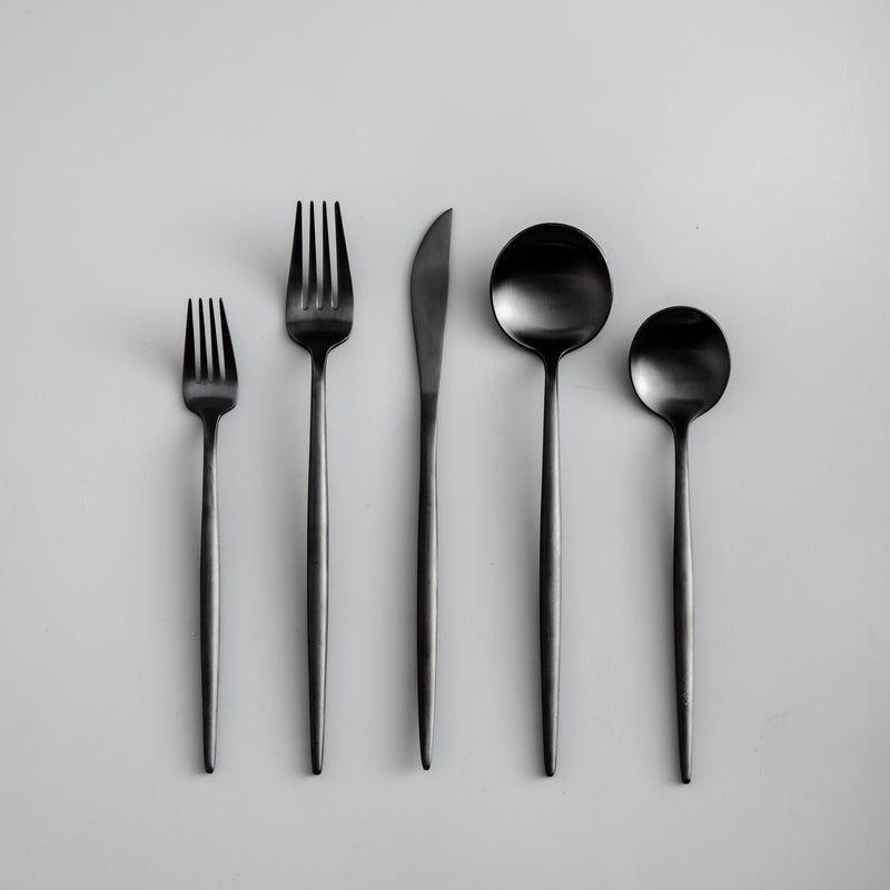 home & garden : Minimalistisch Bestekset Goud - Titanium Luxe Elegant Dineren - Titanium in Mat zwart van Pantino